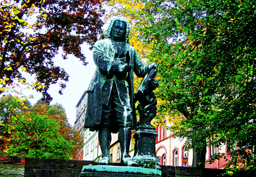 费伦巴赫队胜不骄侈，全面优势