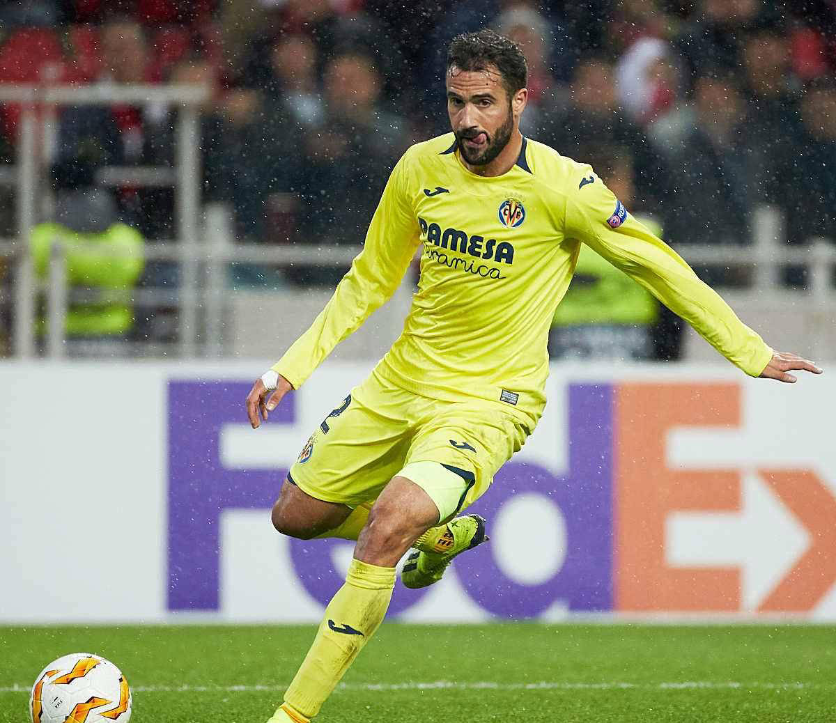 包含比利亚雷亚尔成功逆转战胜对手的词条