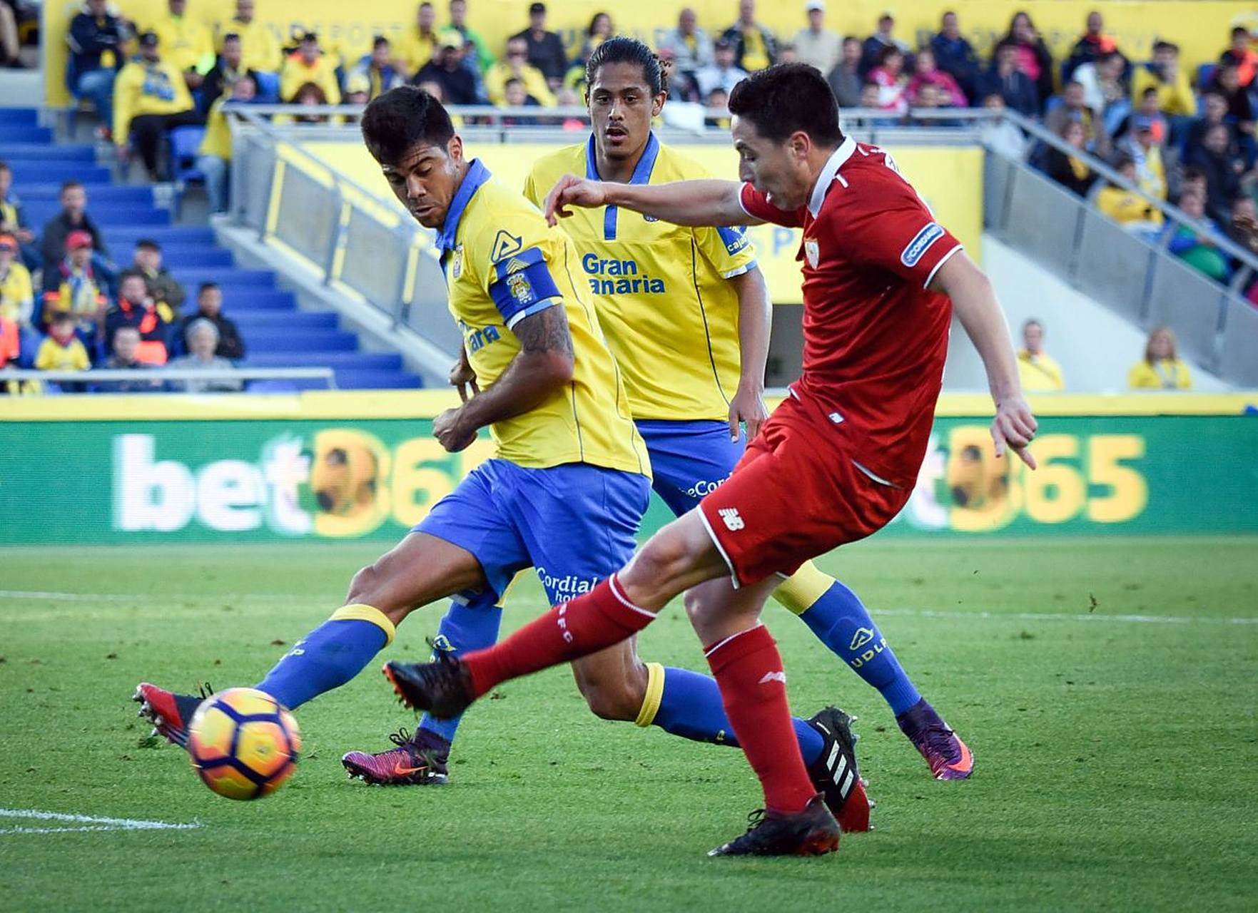 关于格拉纳达队球员状态亮眼，助球队赢得胜利的信息