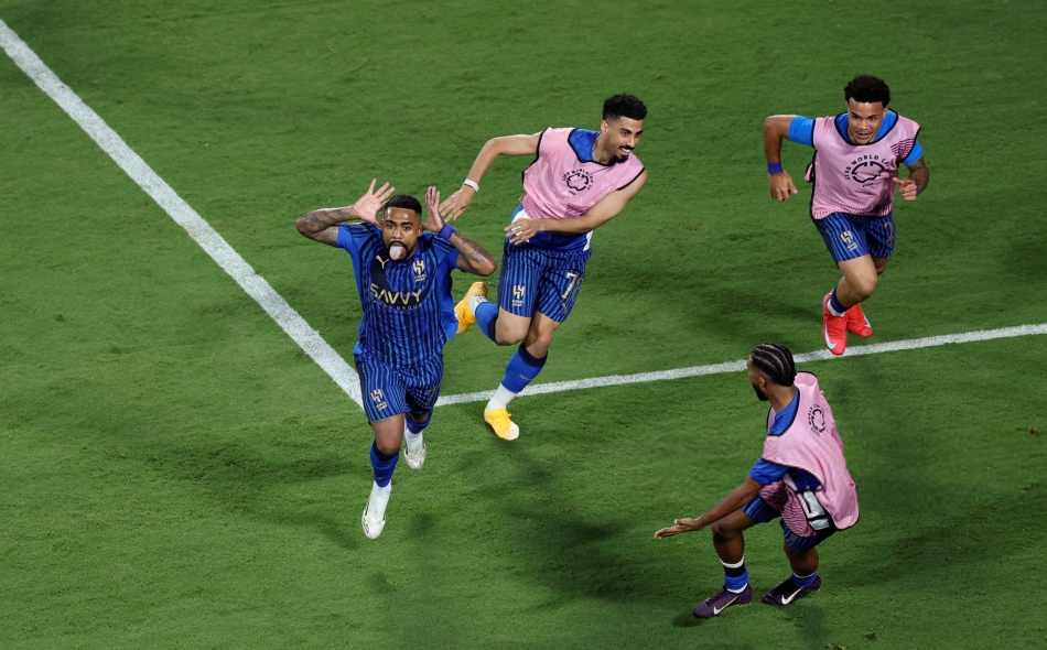 曼城实力碾压对手，霸王气势战胜左右手的简单介绍