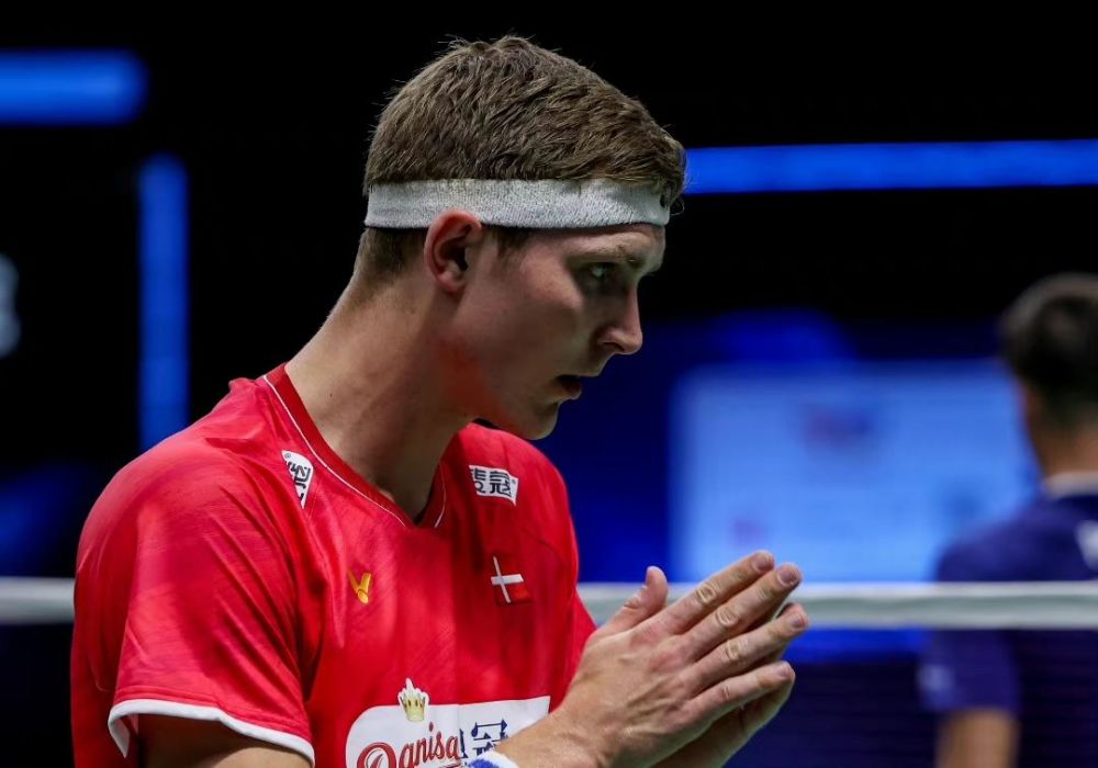 泰国队完胜中国队,安赛龙惊艳四座的简单介绍 泰国队完胜中国队,安赛龙惊艳四座的简单介绍