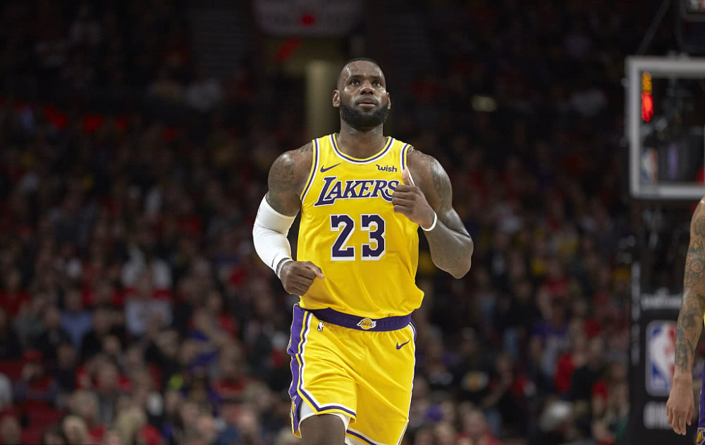 包含激烈战斗！球队争夺胜利之路的词条