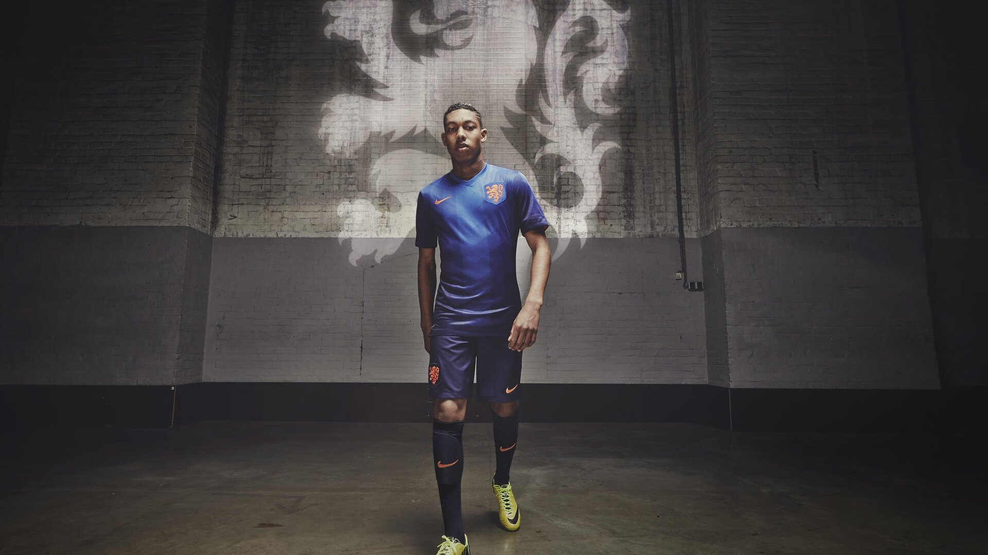 喀麦隆淘汰赛过关亚特兰大，当非洲雄狮的野性遇上斯通斯的时钟脉搏